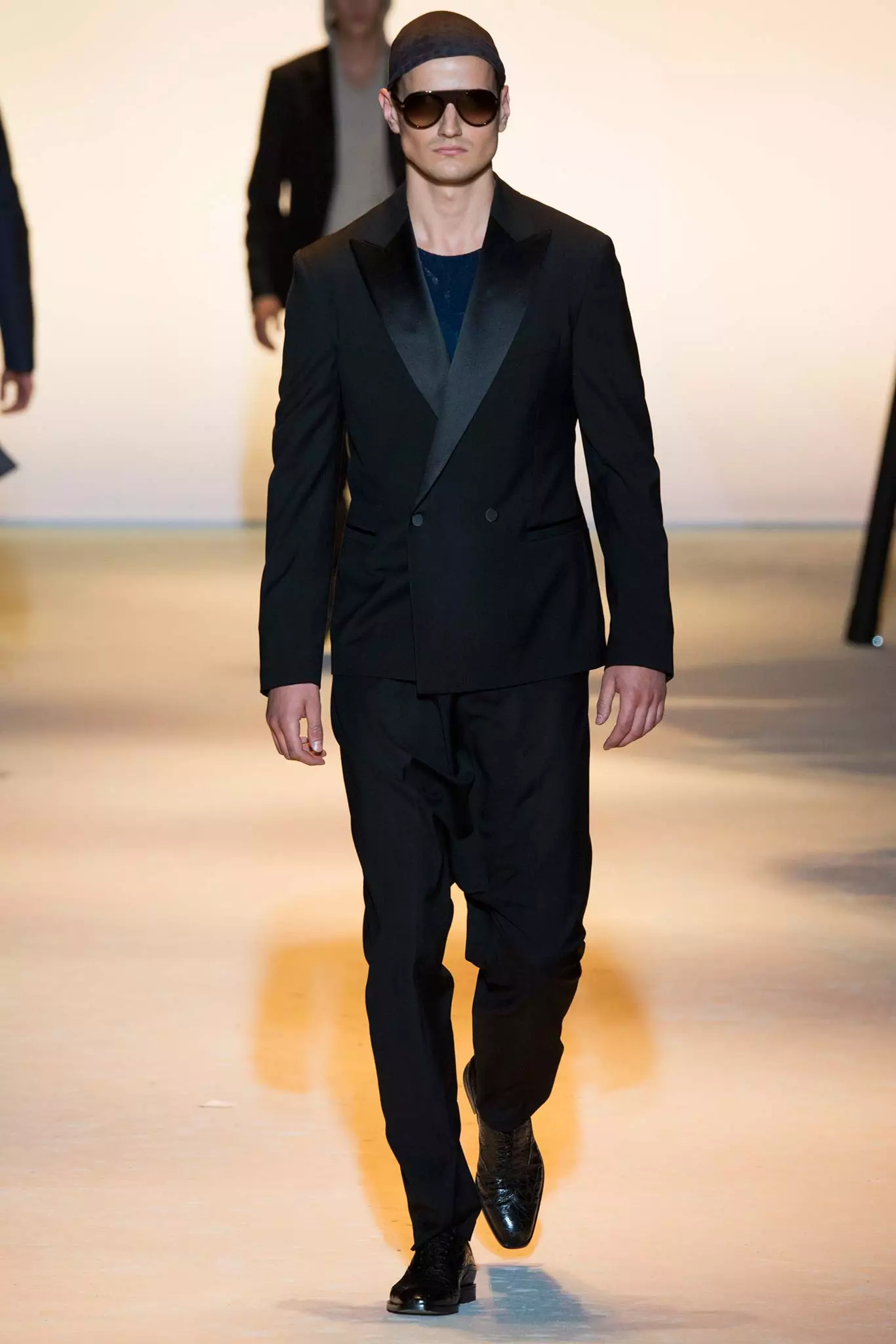 VERSACE MENS ԳԱՐՈՒՆ 2016077