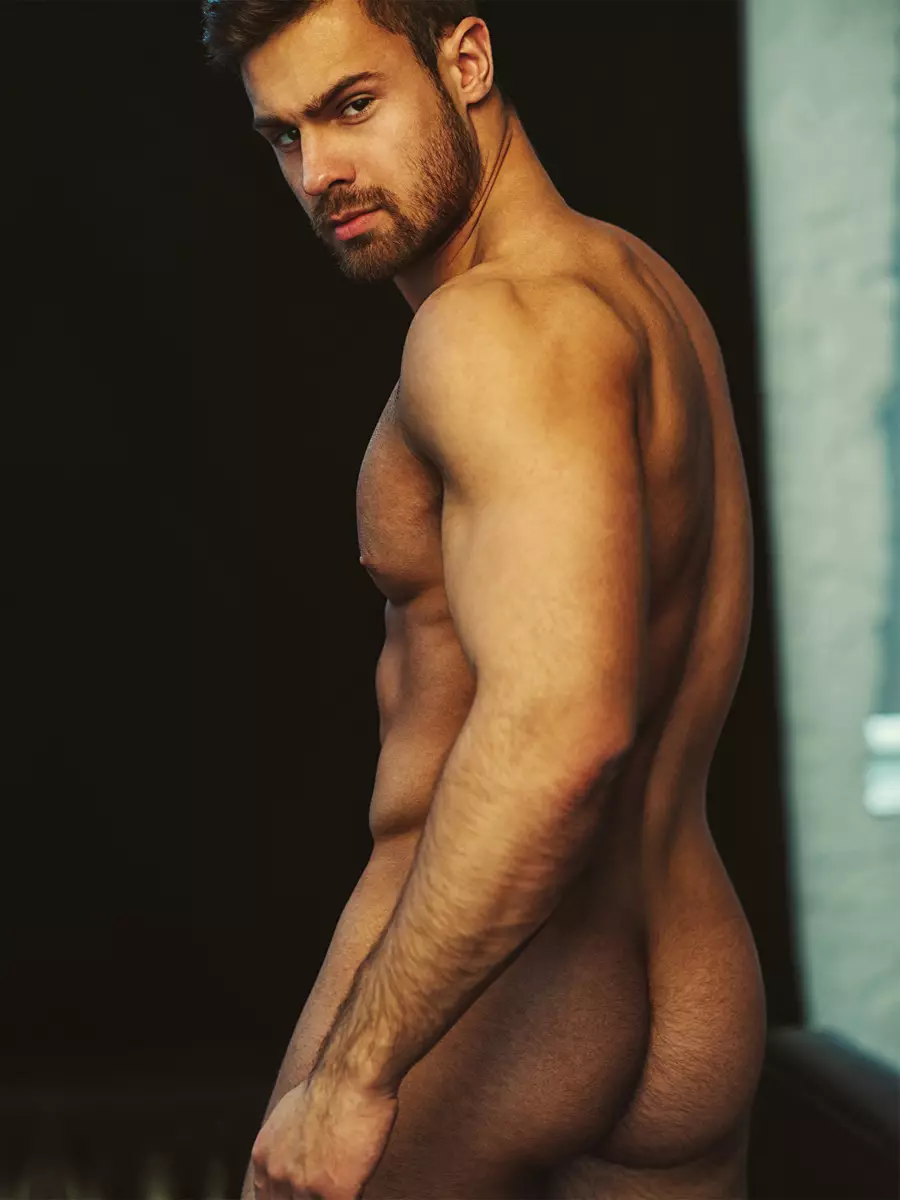 Kirill Dowidoff, Serj Li fotosurati