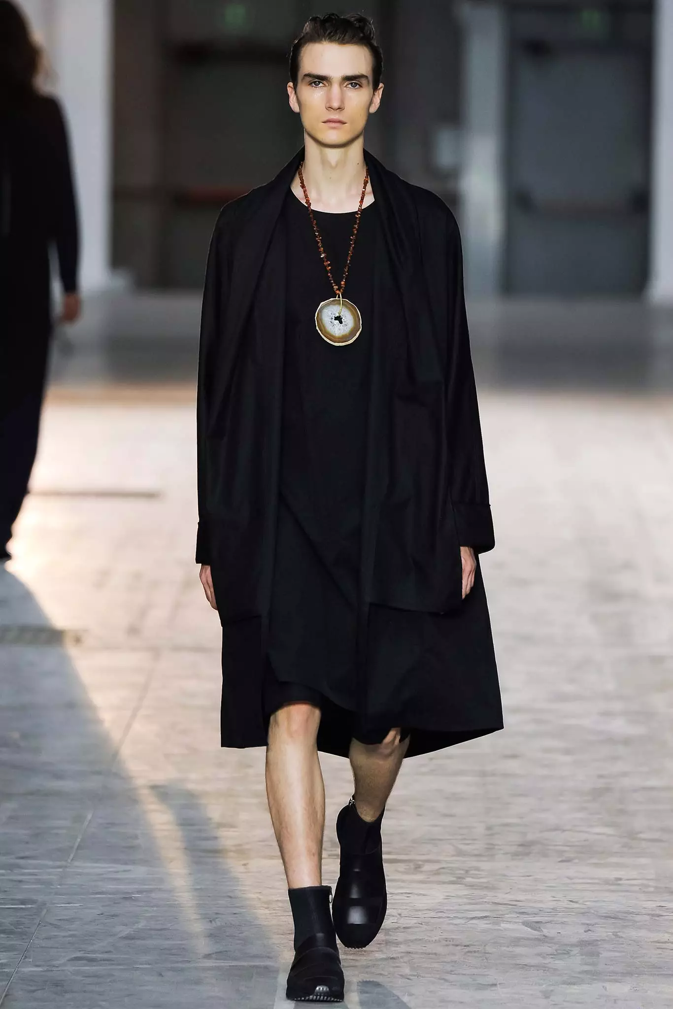 Damir Doma Earrach 2016707