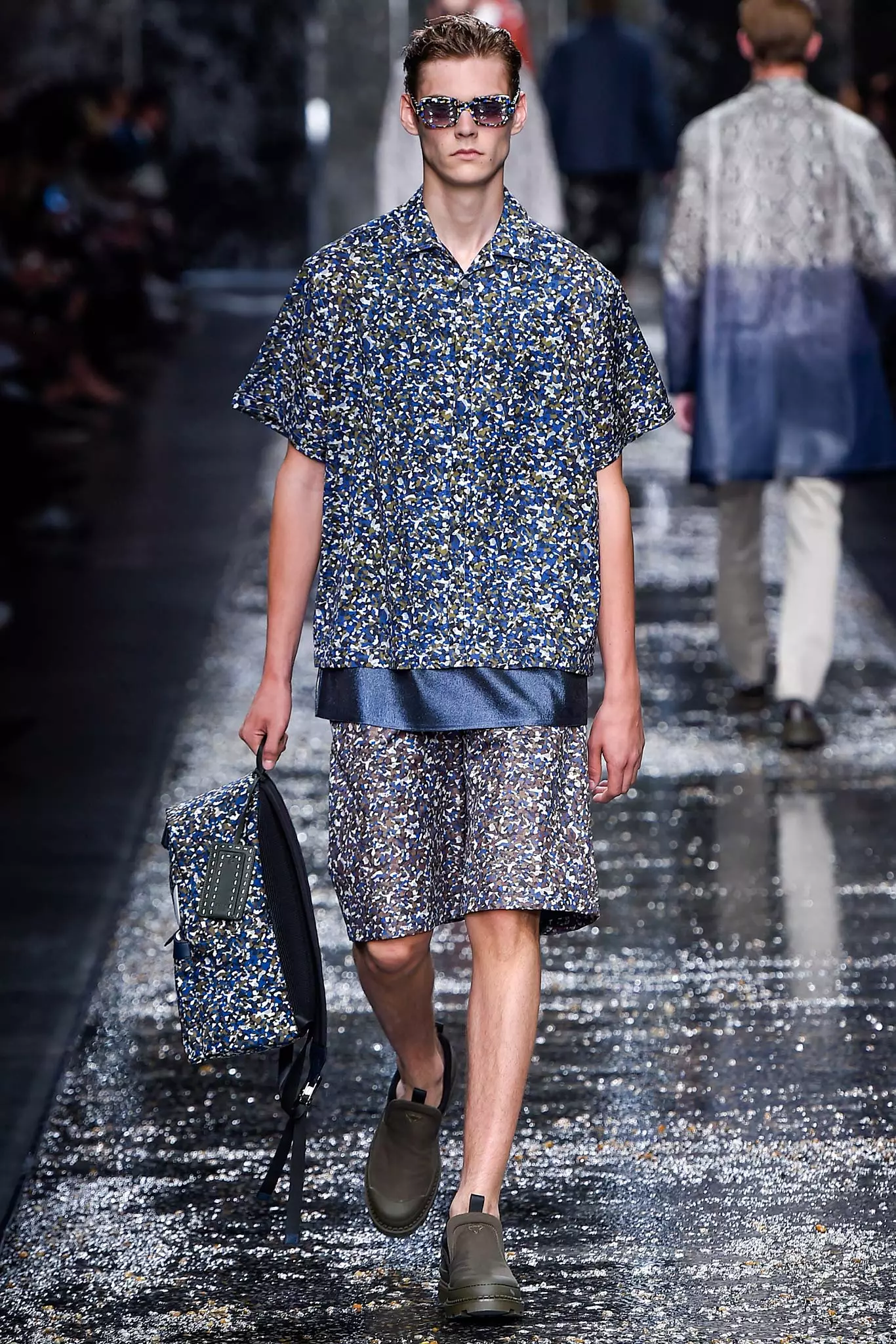 Fendi Spring 2016 Mga Sapot sa Lalaki726