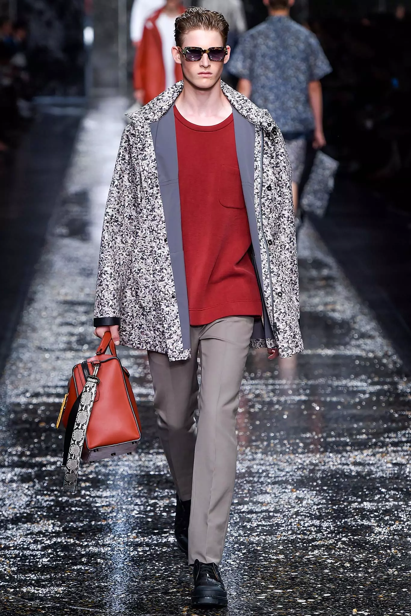 Fendi pavasara 2016 vīriešu apģērbi727