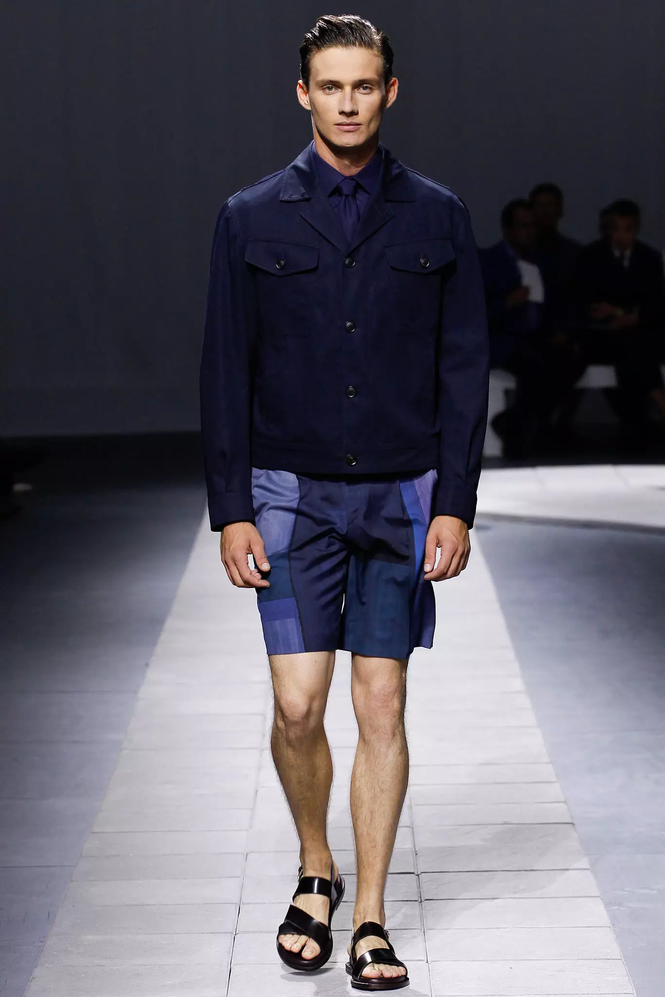 “BRIONI MENSWEAR SPRING 2016800”