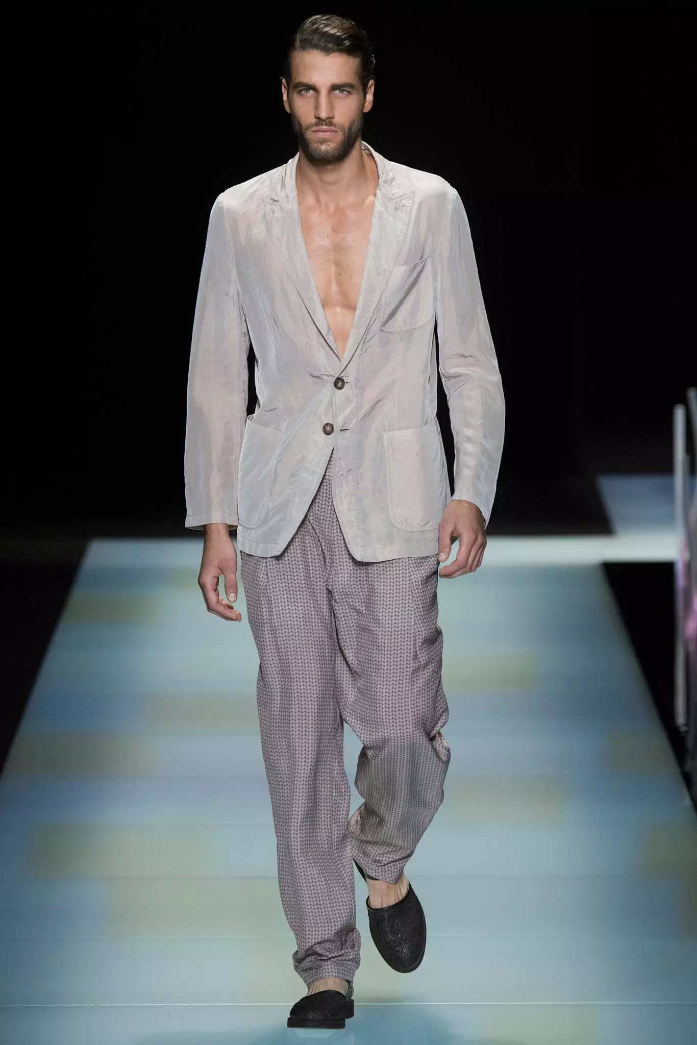 Giorgio Armani Rebbiegħa 2016833