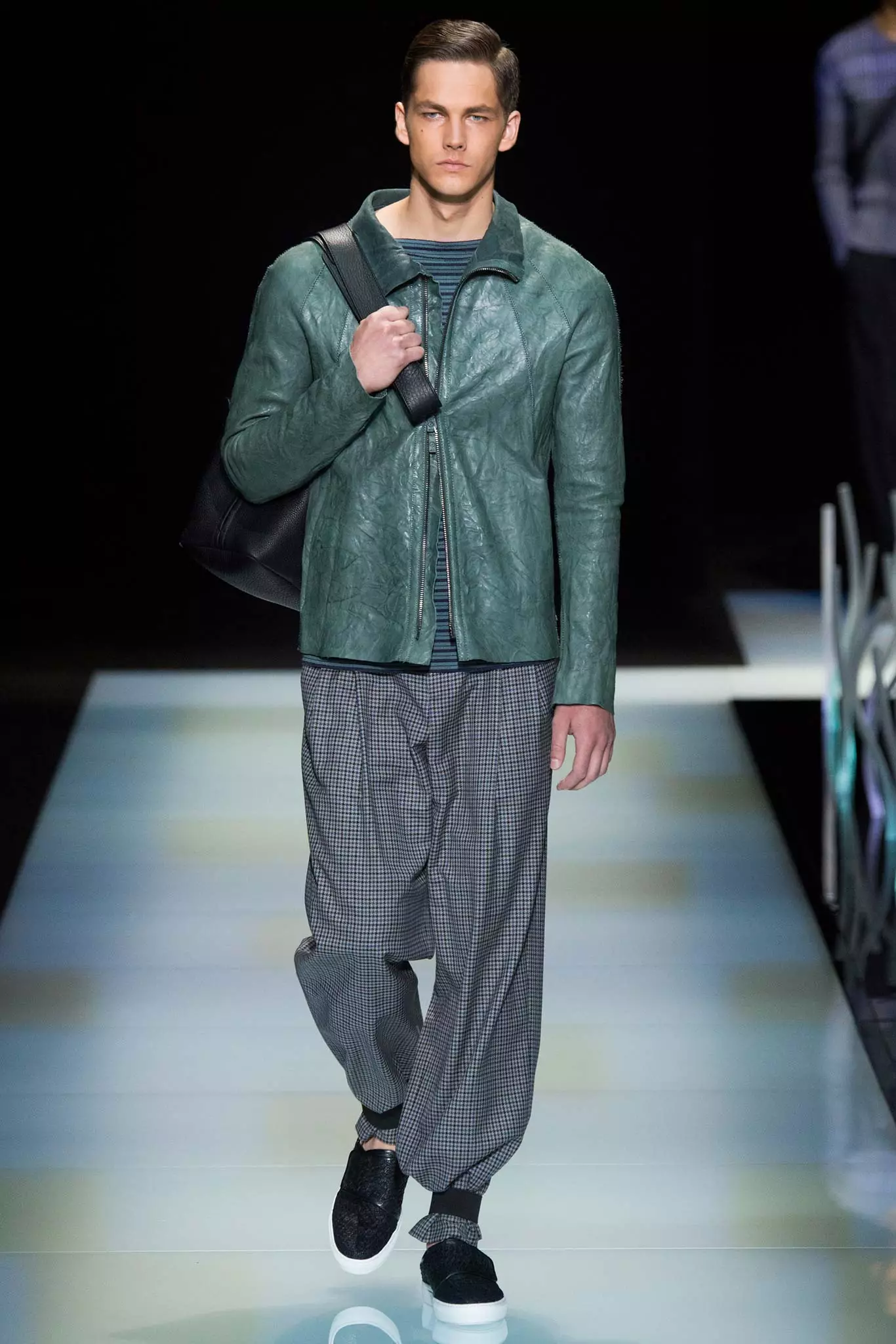 Giorgio Armani ጸደይ 2016842