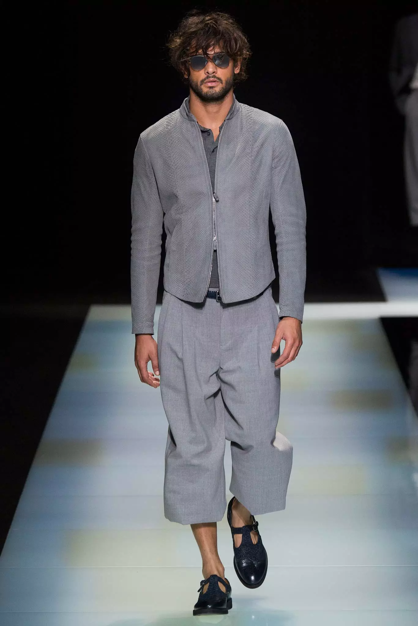 Giorgio Armani ጸደይ 2016848