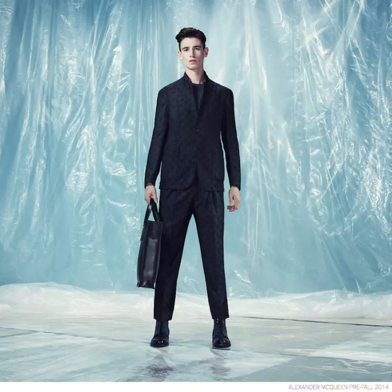 Alexander-McQueen-Pre-Fall-2014-Look-Book-Elegant-Suiting-015-800x800