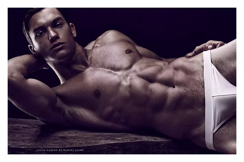 Obsessie: Lucas Garcez deur Daniel Jaems