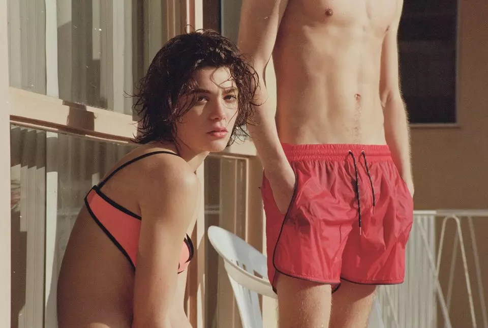 The Teen Mood är redaktionen för Pull&Bear med modellerna Luka Sabbat och Malcolm Lindberg fotograferad av Henrik Purienne på Venice Beach. Smink av Carolina Guzmán, stylad av Alberto Murtrat och Pull&Bear-teamet.