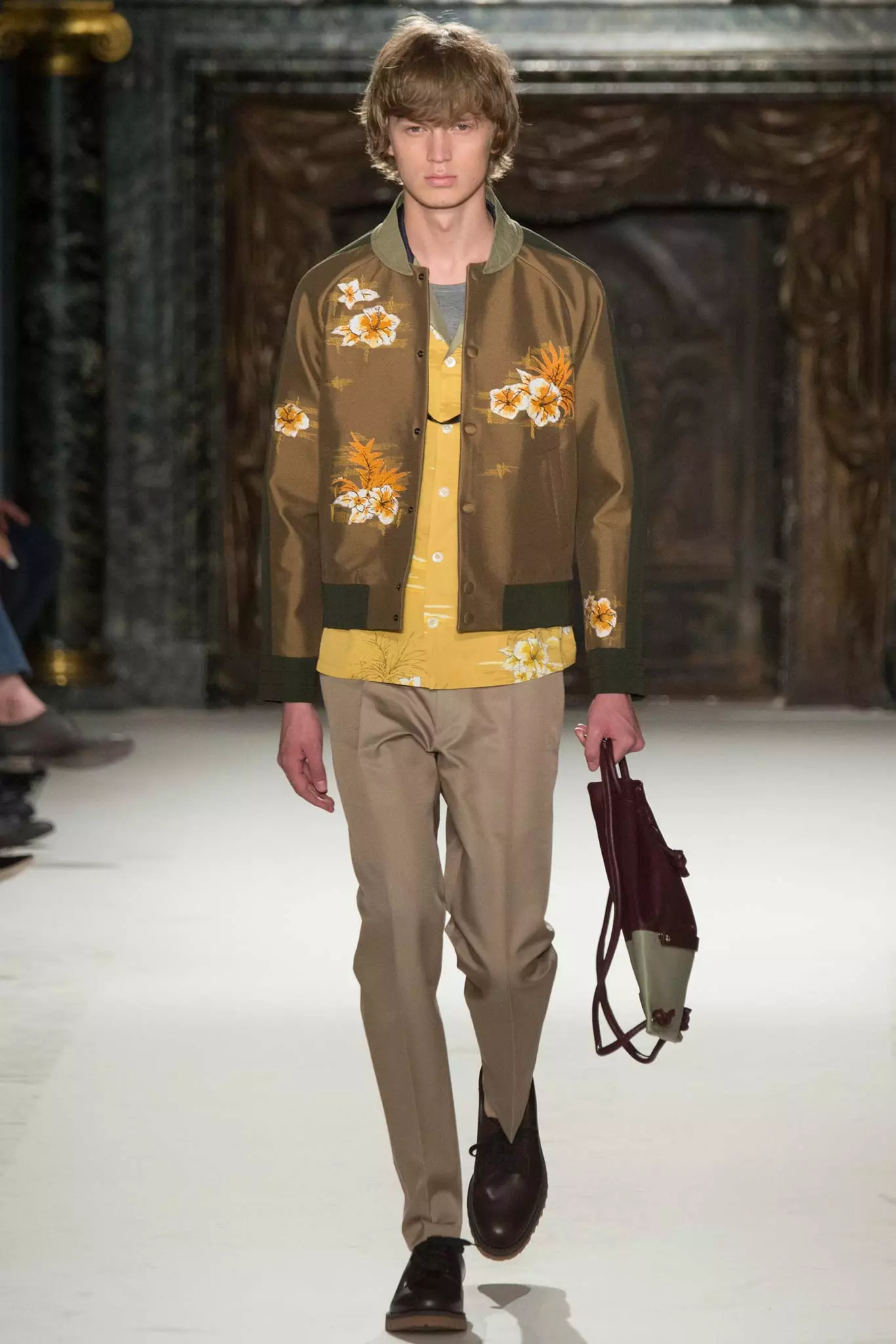 Valentino Printemps 2016 Mode Homme047