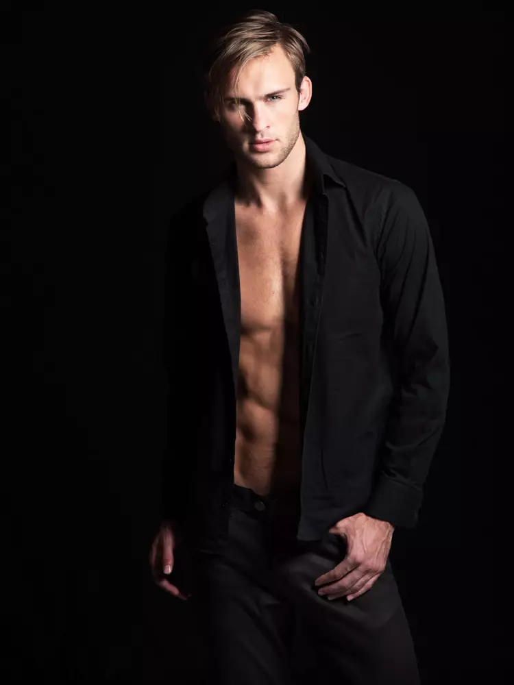 Alexander Taptsov de Frank Louis Photography (7)