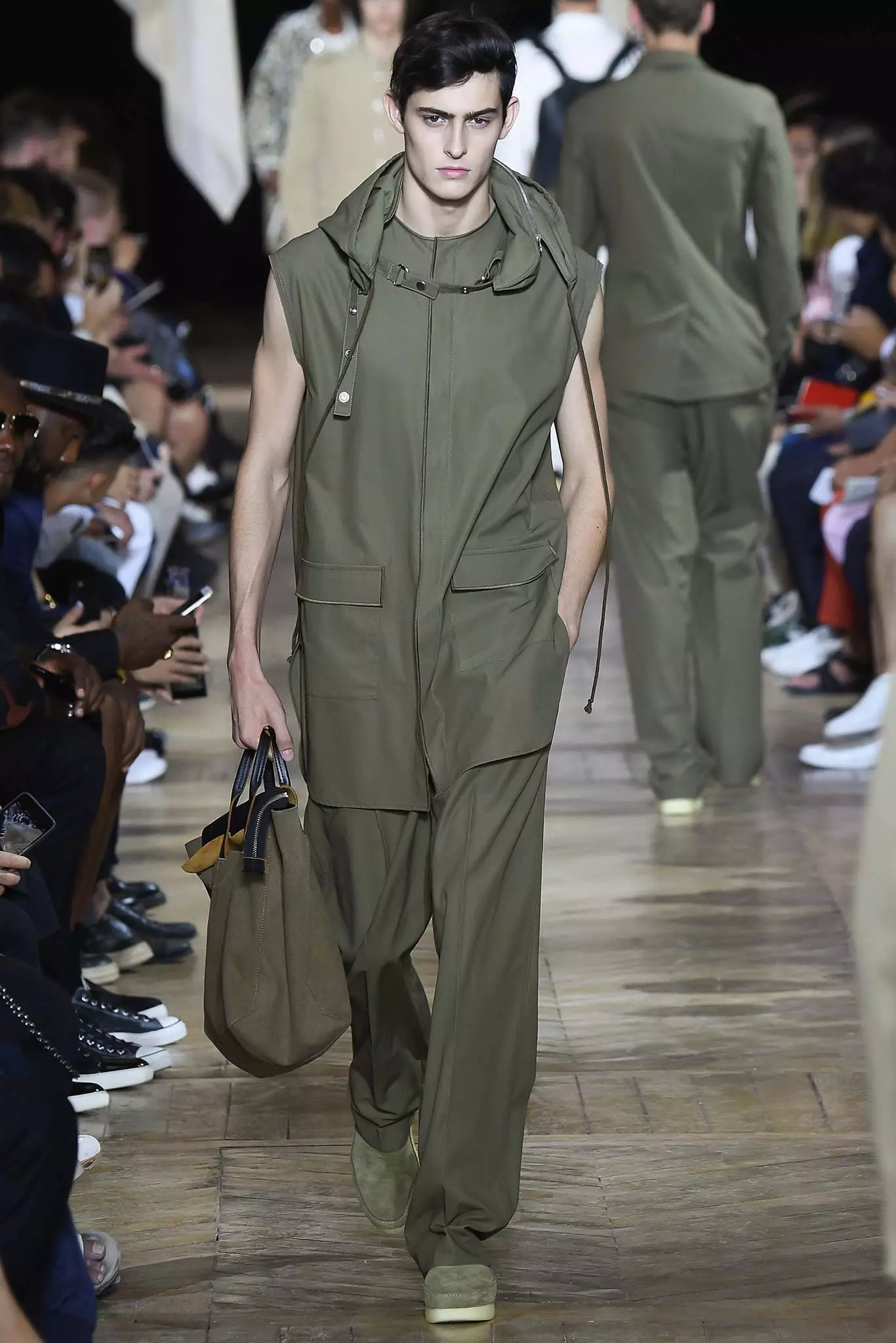 3.1 Phillip Lim Գարուն 2016 Տղամարդկանց հագուստ224