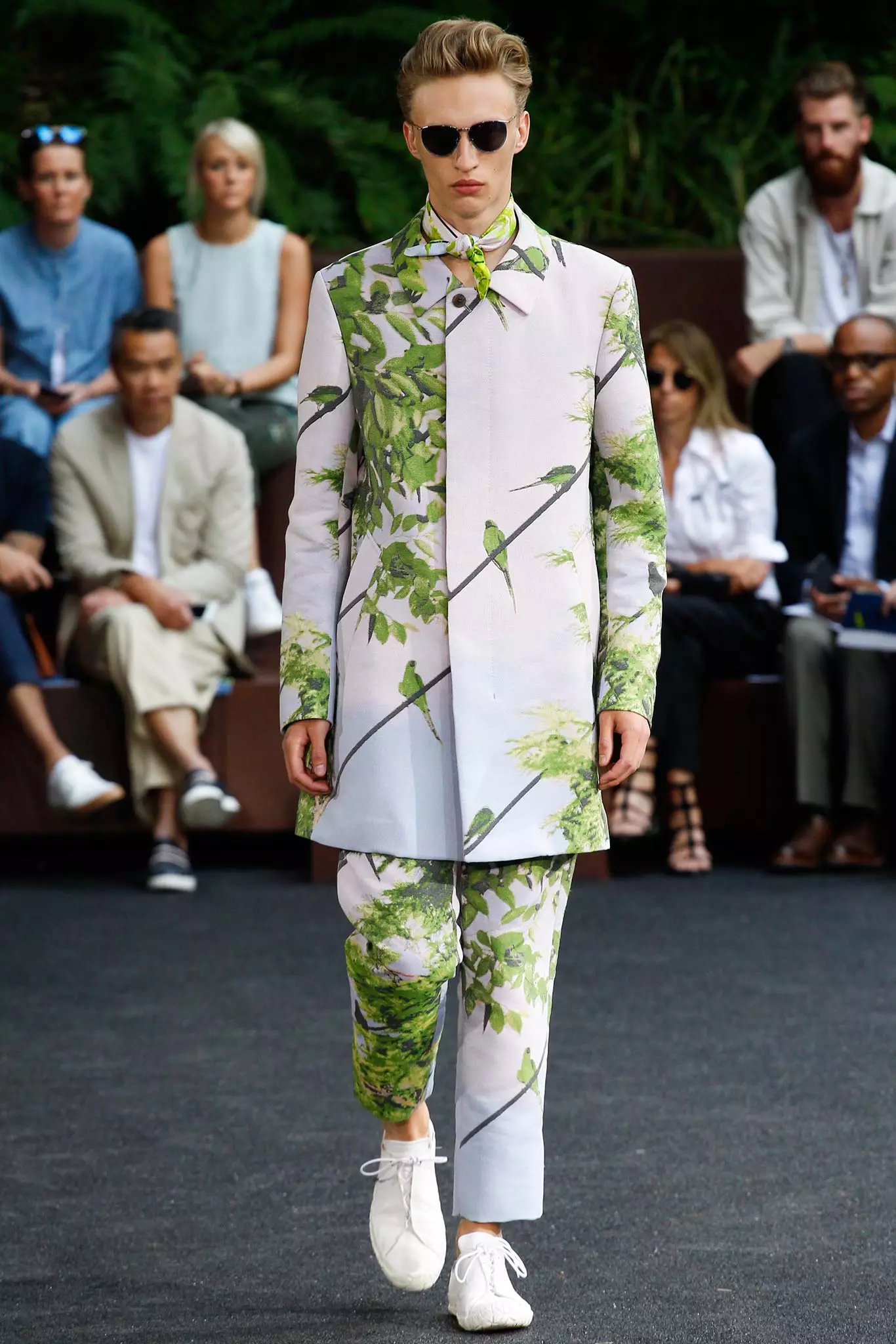 Issey Miyake Spring 2016 Menswear240