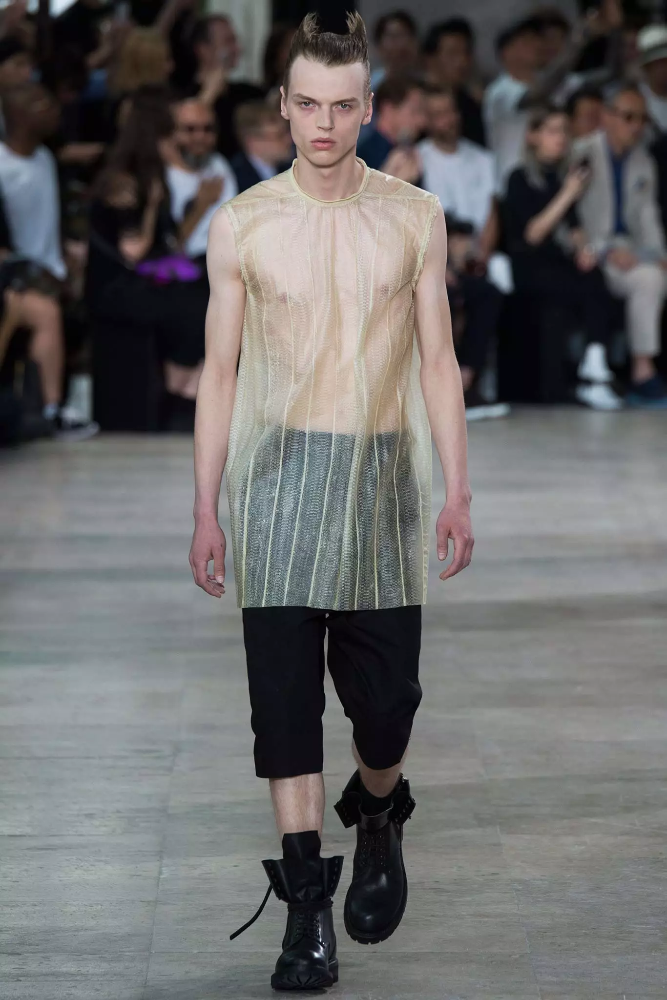 Мъжко облекло на Rick Owens пролет 2016317