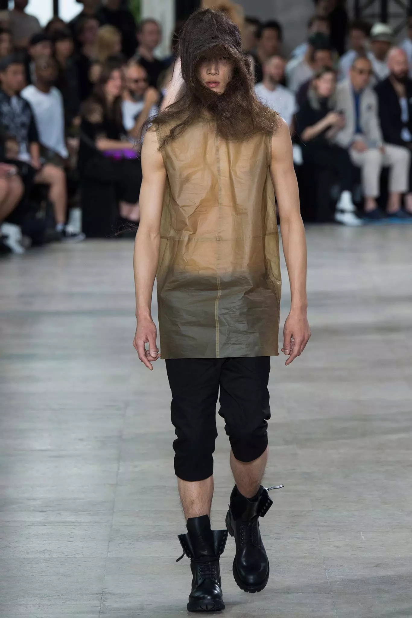 Мъжко облекло на Rick Owens пролет 2016318