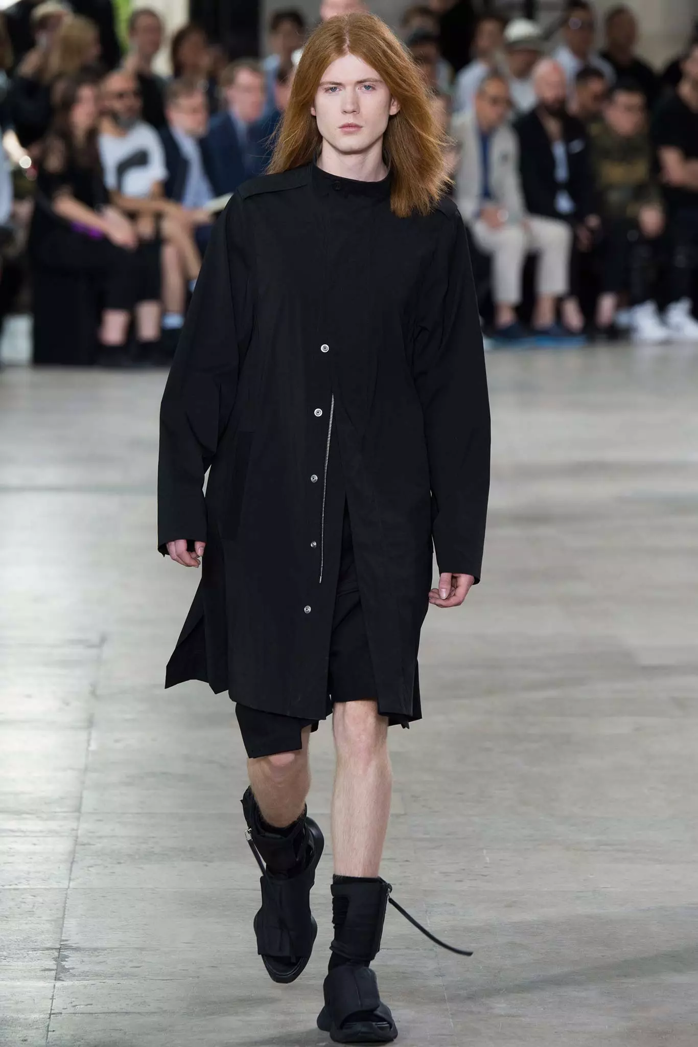 Мъжко облекло на Rick Owens пролет 2016335