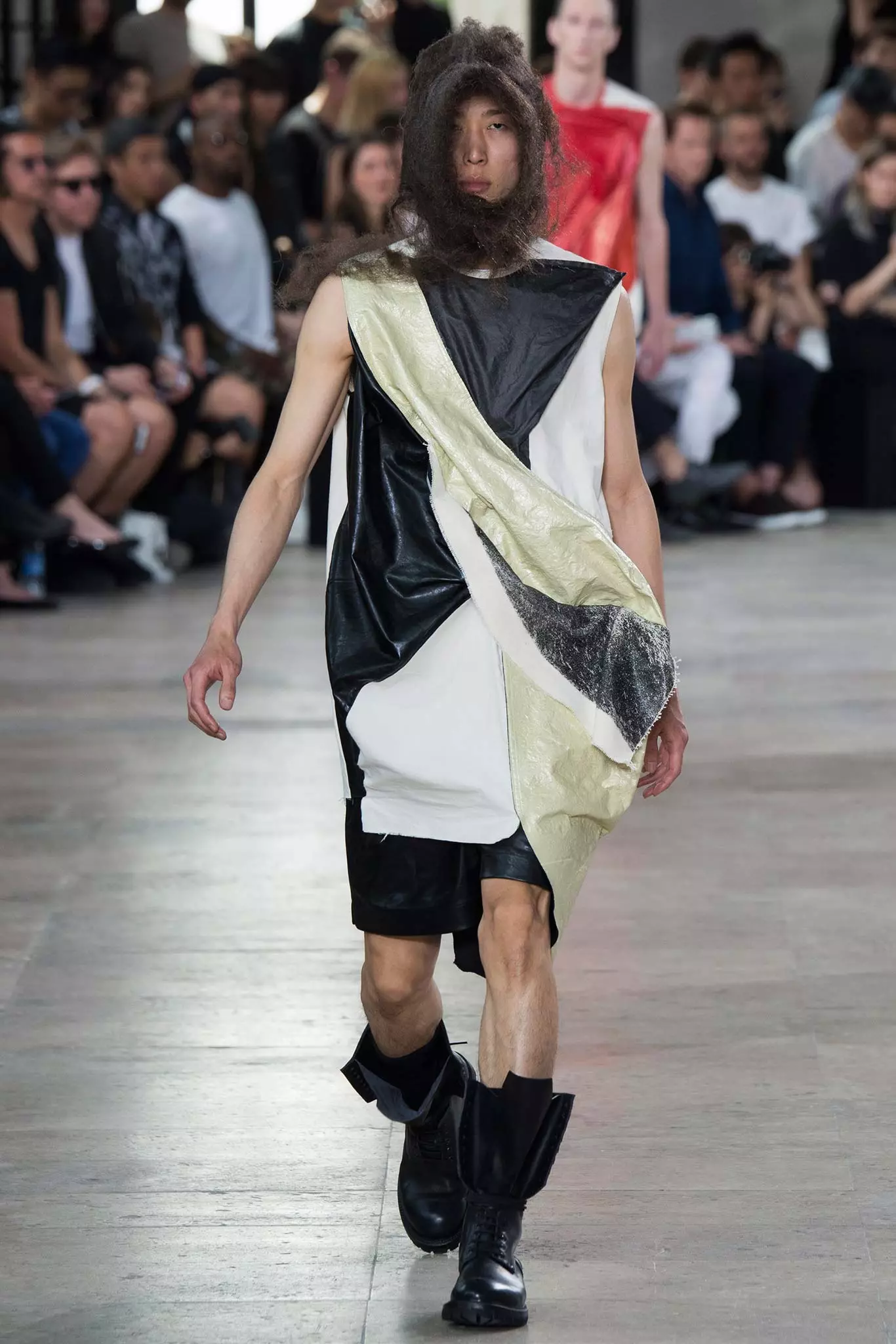 Мъжко облекло на Rick Owens пролет 2016340