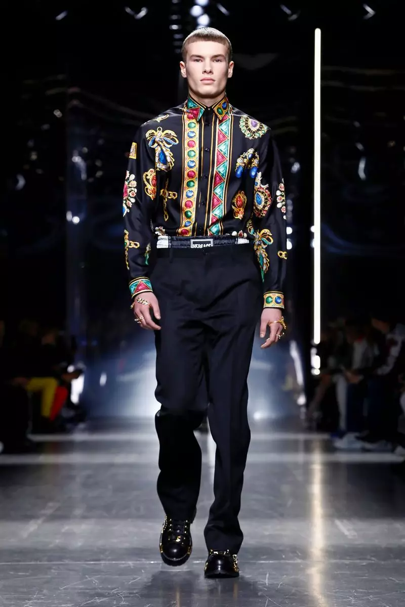 Versace Gizonezkoen 2019ko udazken-negua Milan14