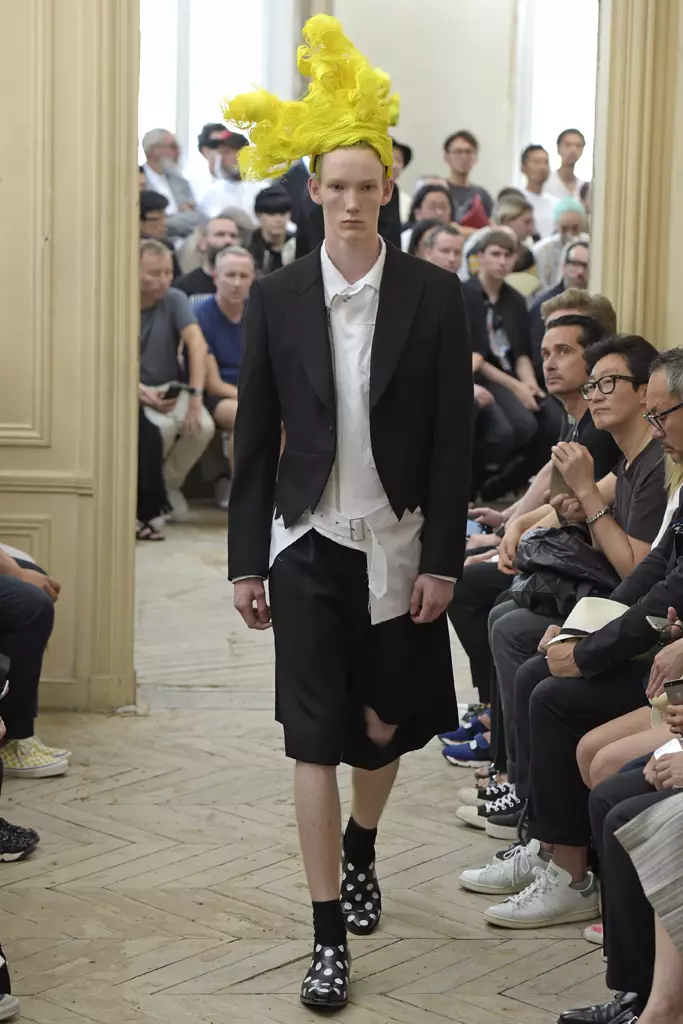 Comme Des Garçons ерлер RTW көктемі 2016