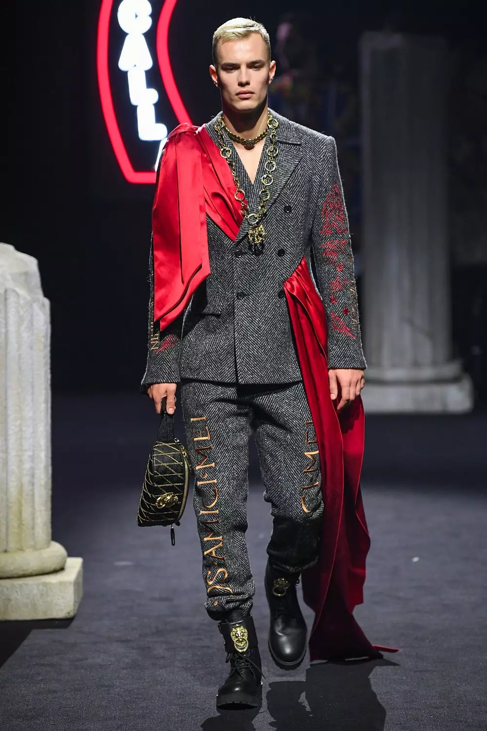 لباس مردانه Moschino پاییز زمستان 2019 Rome5