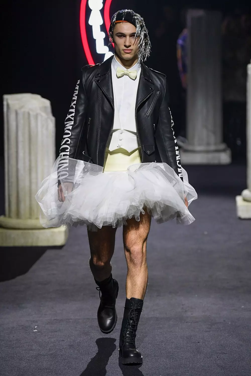 Moschino Menswear Kugwa Zima 2019 Rome51