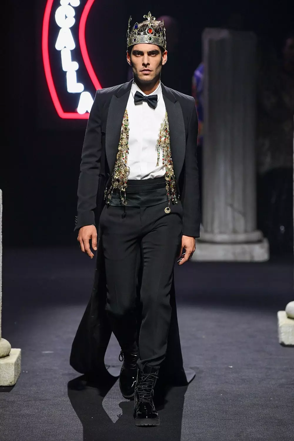 I-Moschino Menswear Ekwindla Ebusika 2019 Rome53