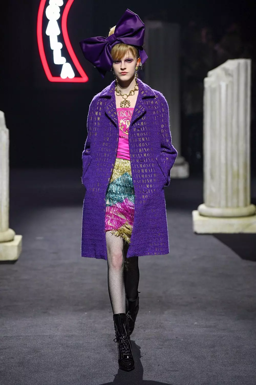 لباس مردانه Moschino پاییز زمستان 2019 Rome31