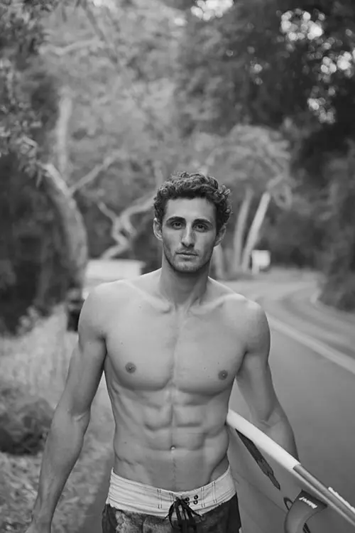 Josh Truesdell โดย Aldo Rossi 16828_3