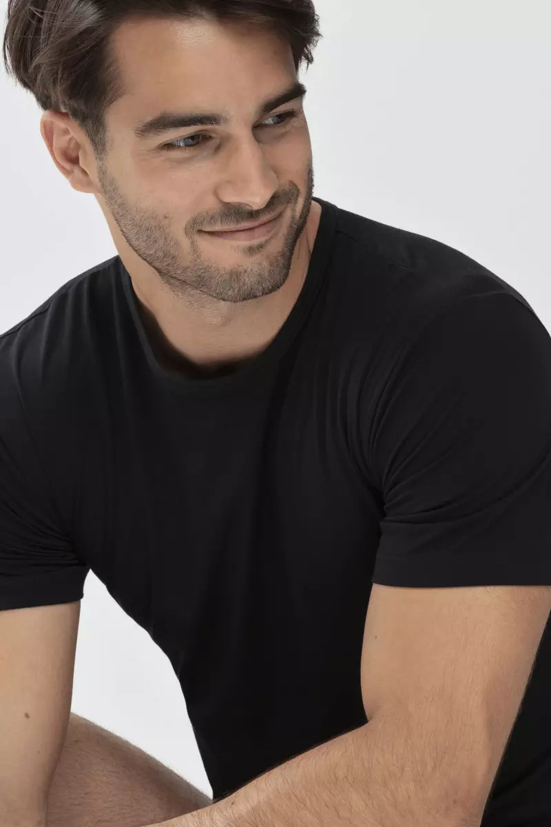 Aleksandar Rusić untuk Katalog Mey Bodywear A/W 2020