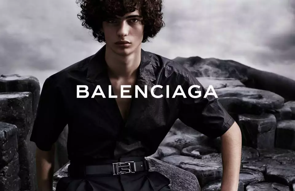 Piero Mendez topmodell áll a Balenciaga új, 2015-ös kampányának élén.