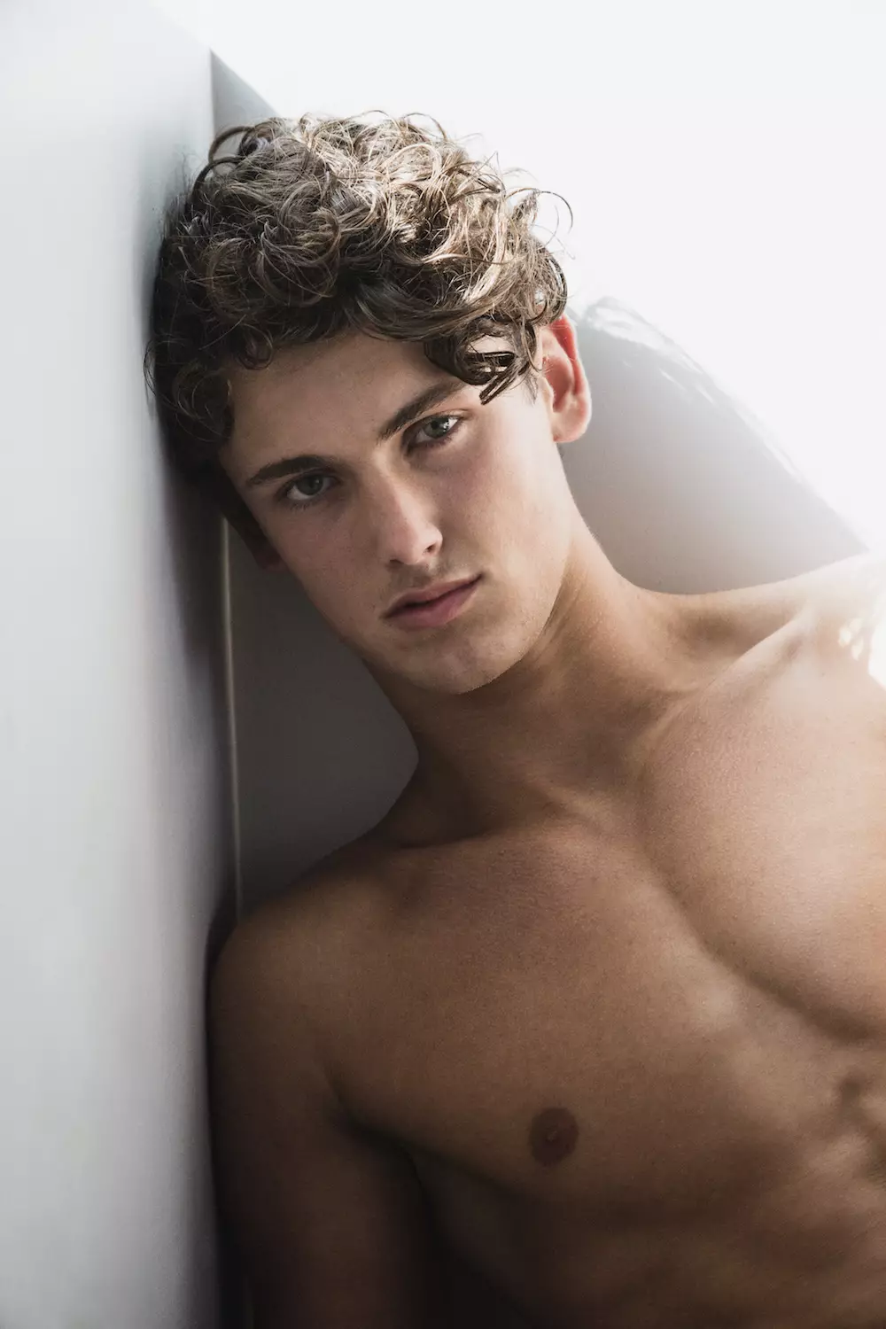 Kennedy Stephens por Henry Wu PnV Network8