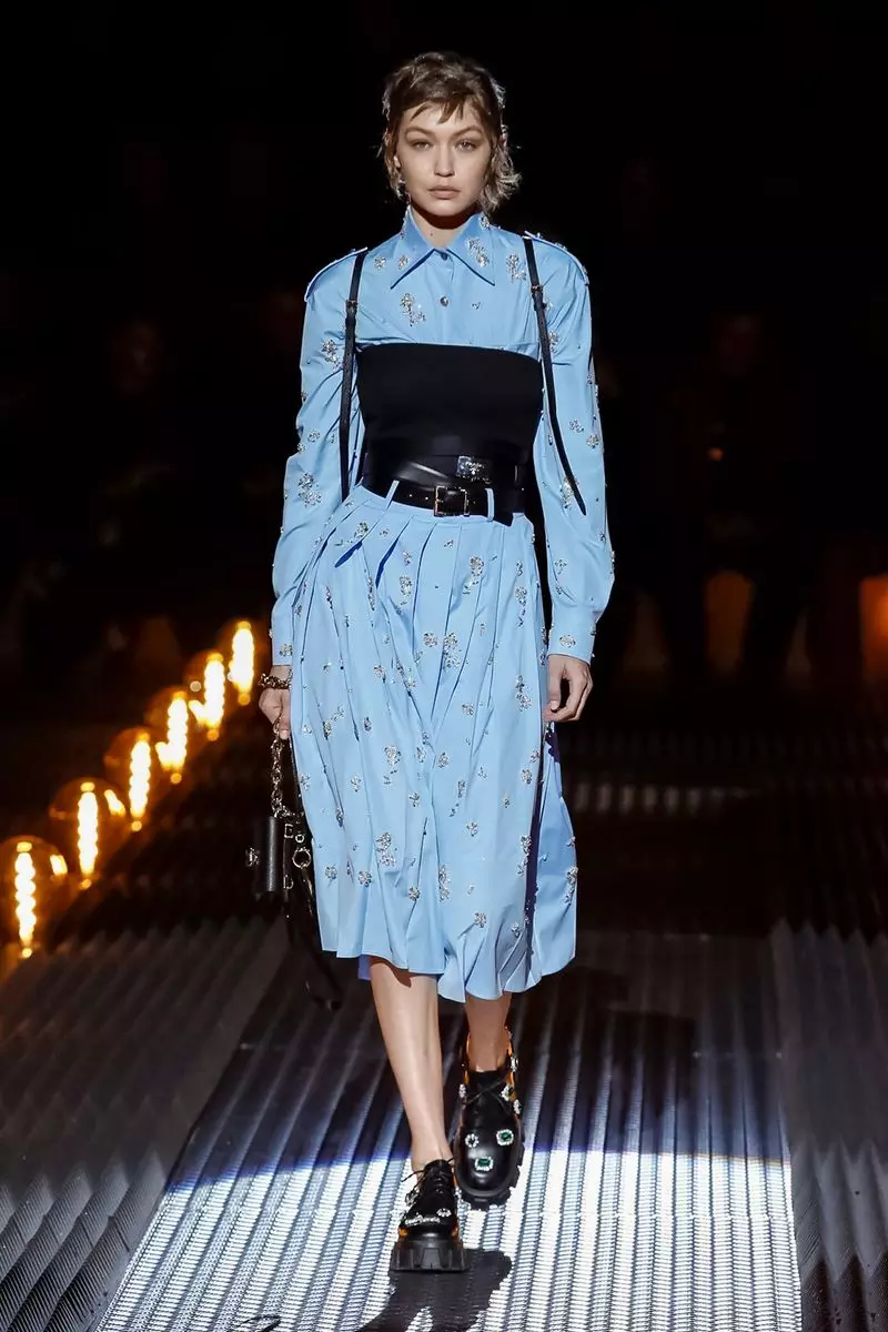 Prada Vira Vesto Aŭtuno Vintro 2019 Milano41