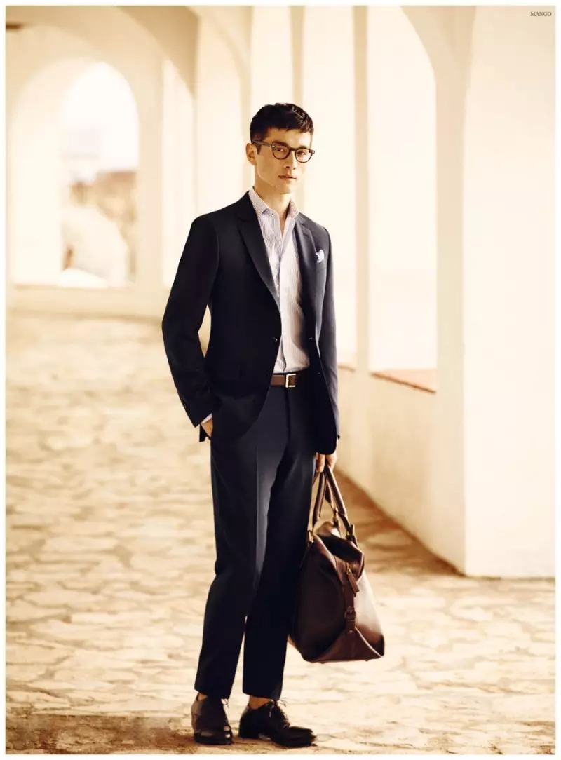 Představení modelingu Mango jaro/léto 2015 Daisuke Ueda (Sight Management). Klasický oblekový styl v různých barvách a látkách, šití kalhot pro elegantního gentlemana.