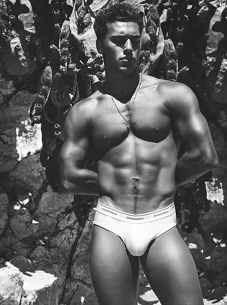 D2UNDERWEAR: Yeni #Dsquared2 Alt paltarı kampaniyasını təqdim edirik