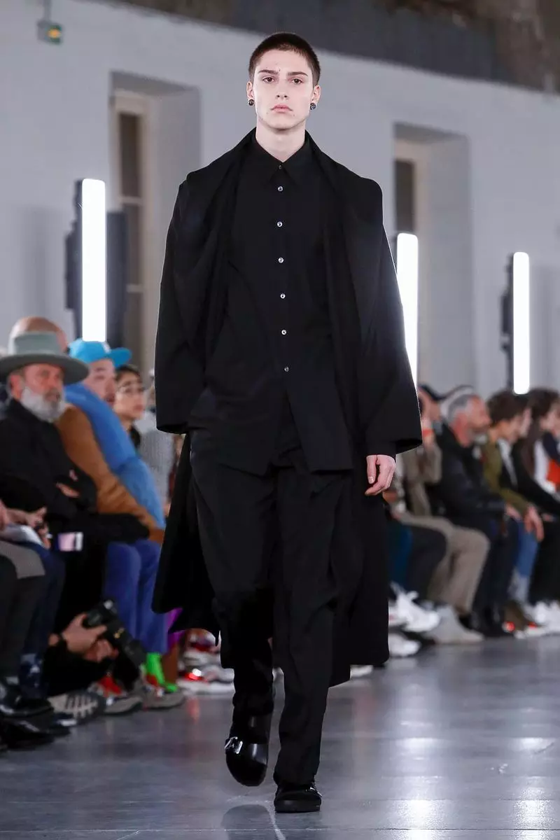 Valentino Menswear Fall Chando 2019 Paris14