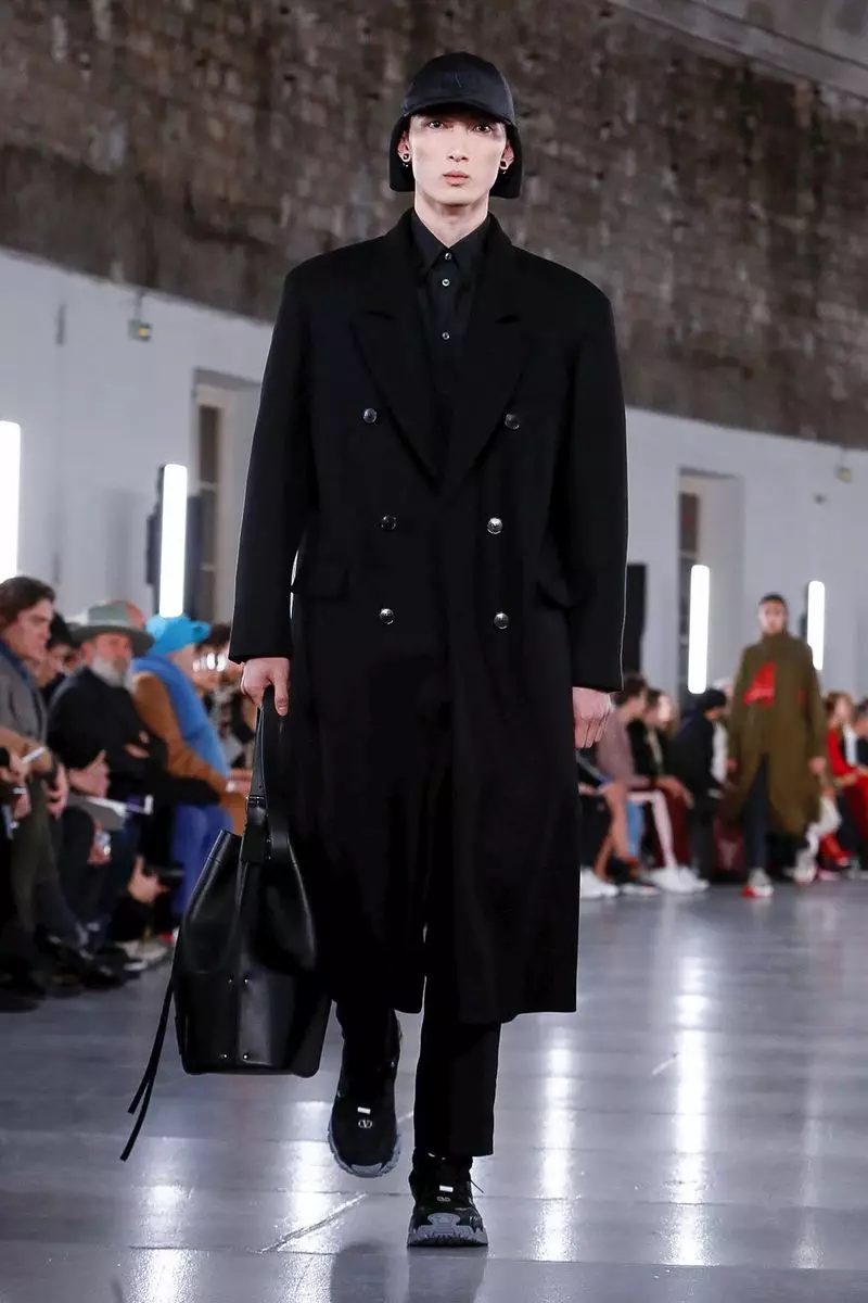 Valentino Menswear Fall Chando 2019 Paris33