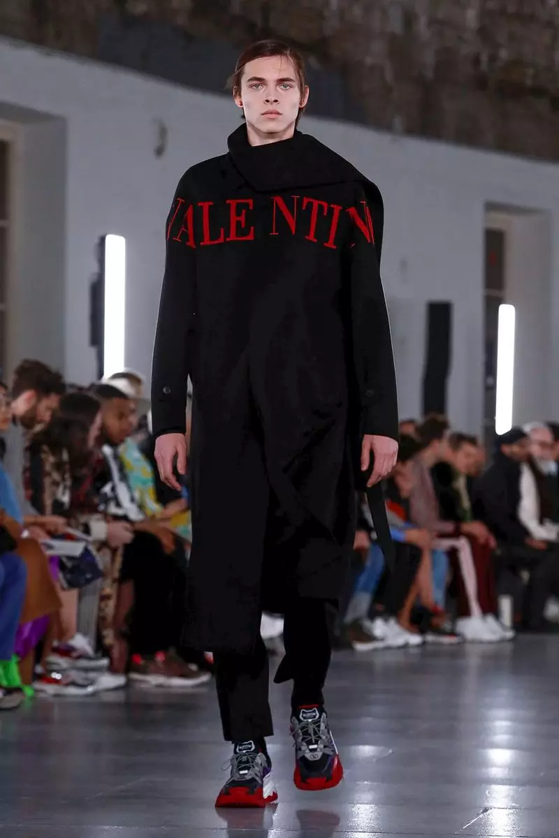 Valentino Menswear Majira ya Baridi 2019 Paris45