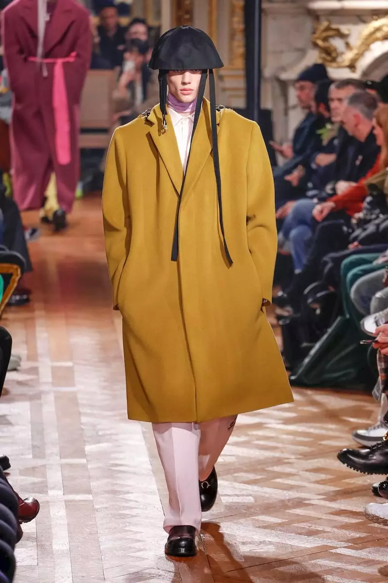 Raf Simons Menswear Caij nplooj zeeg caij ntuj no 2019 Paris48