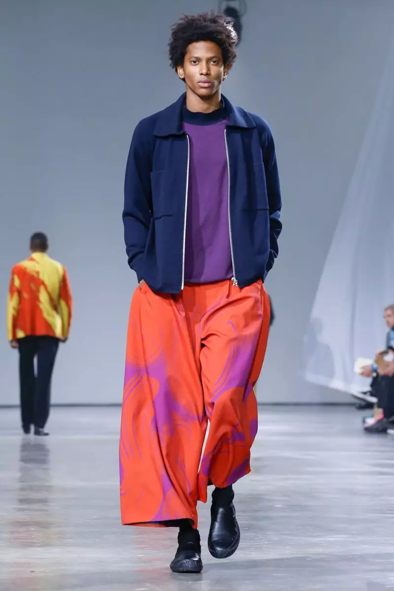 Issey Miyake ерлер киімі 2019 жылдың күзгі қысы Париж8