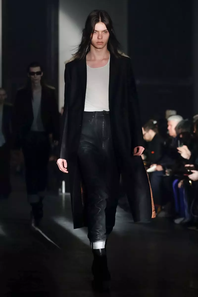 Rick Owens uwe ndị nwoke na-ada n'oge oyi 2019 Paris11