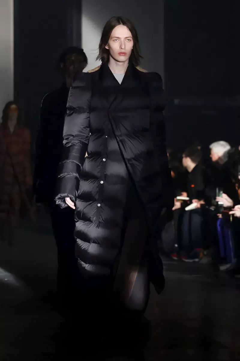 Rick Owens uwe ndị nwoke na-ada n'oge oyi 2019 Paris37