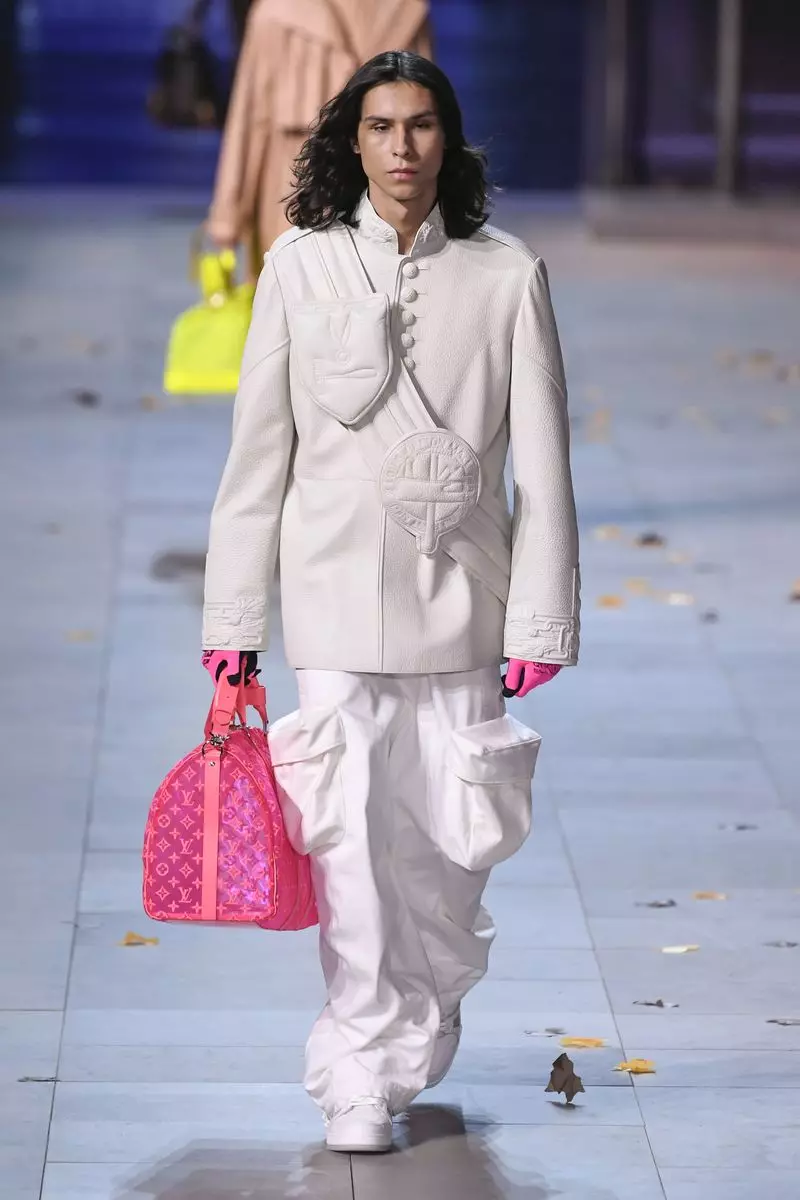 Akanjo lehilahy Louis Vuitton Fararano ririnina 2019 Paris32