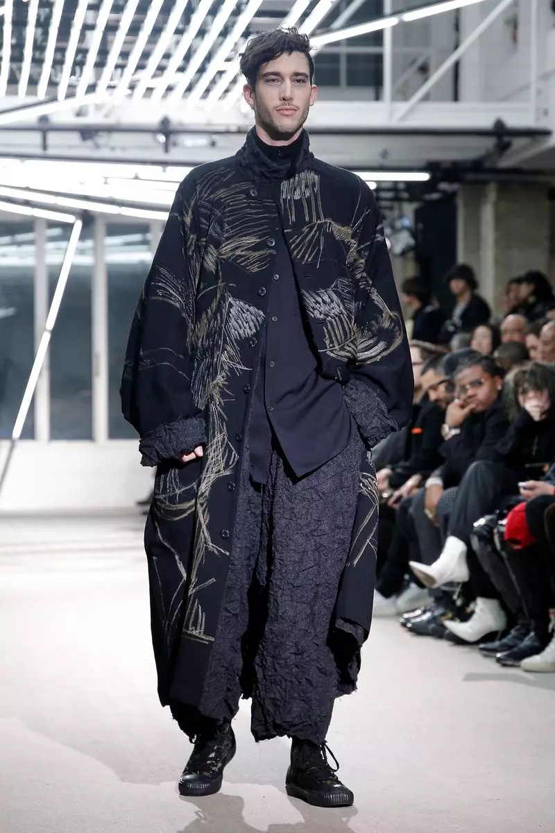 Yohji Yamamoto Awọn aṣọ aṣọ ọkunrin Igba otutu 2019 Paris11