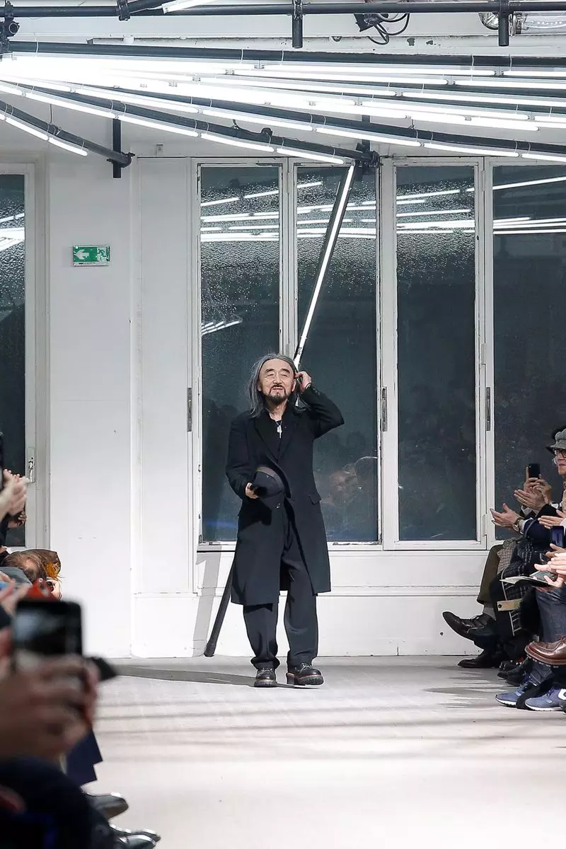 Yohji Yamamoto Gizonezkoen arropa 2019ko udazken-negua Paris39