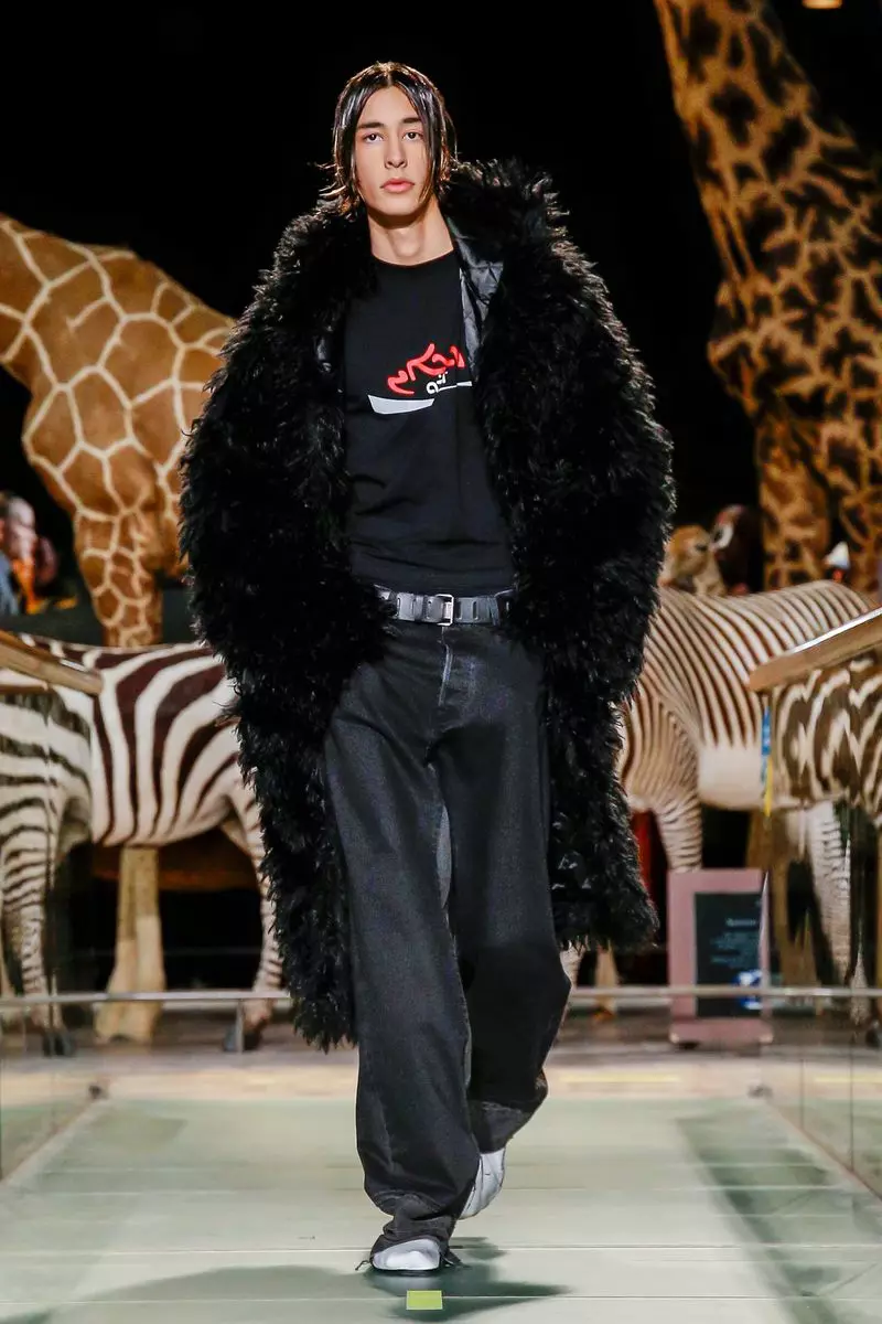 Vetements Geyinməyə Hazırdır Payız Qış 2019 Paris29