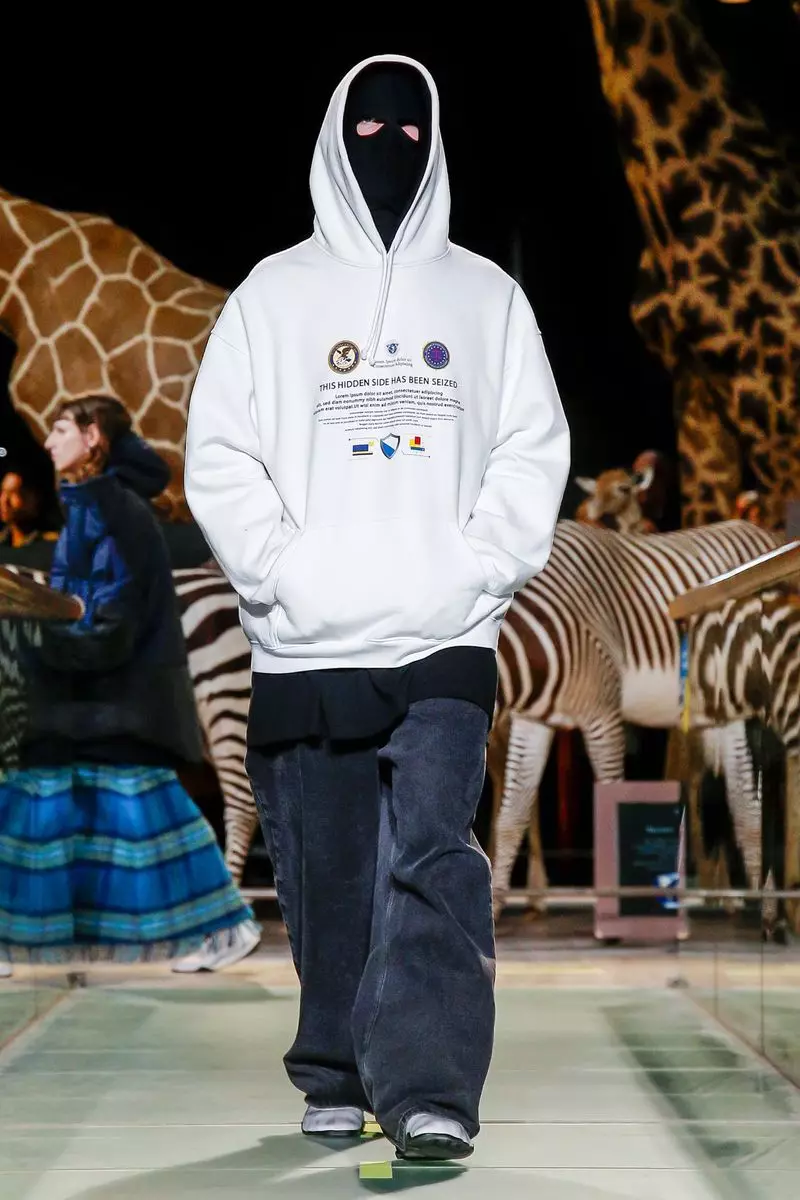 Vetements Geyinməyə Hazırdır Payız Qış 2019 Paris3