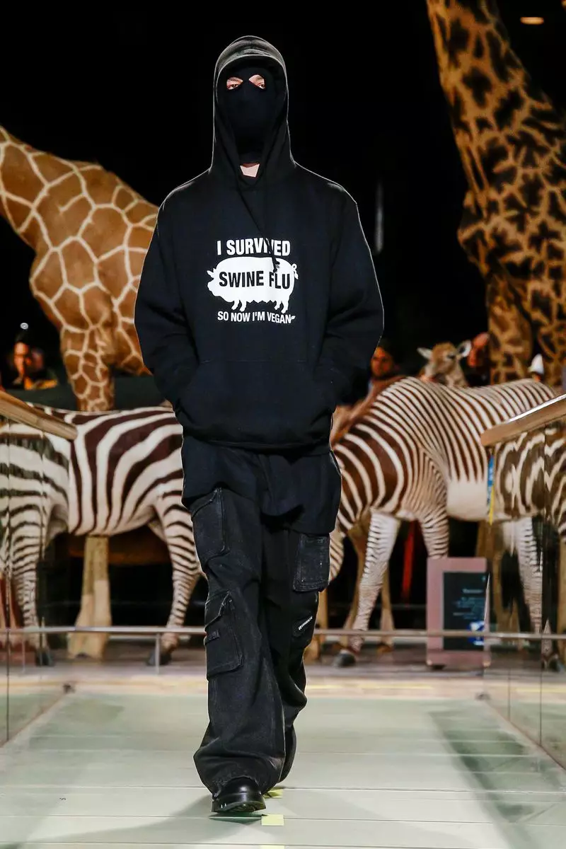 Vetements Geyinməyə Hazırdır Payız Qış 2019 Paris39