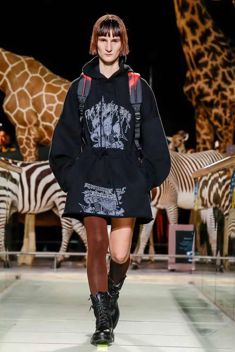 Vetements Tayari Kuvaa Majira ya Baridi 2019 Paris40