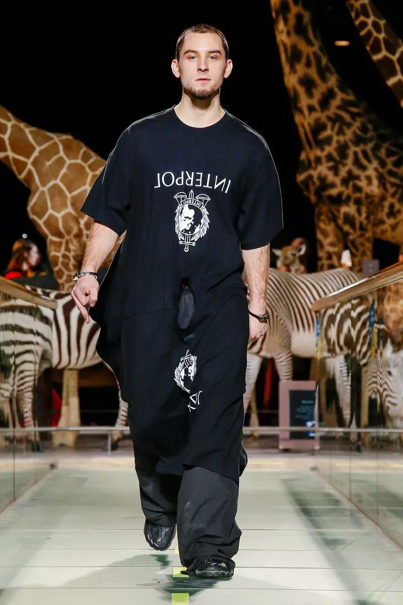 Vetements Tayari Kuvaa Majira ya Baridi 2019 Paris42