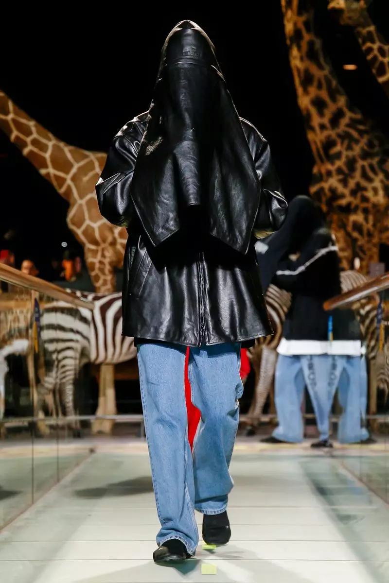 Vetements Geyinməyə Hazırdır Payız Qış 2019 Paris48