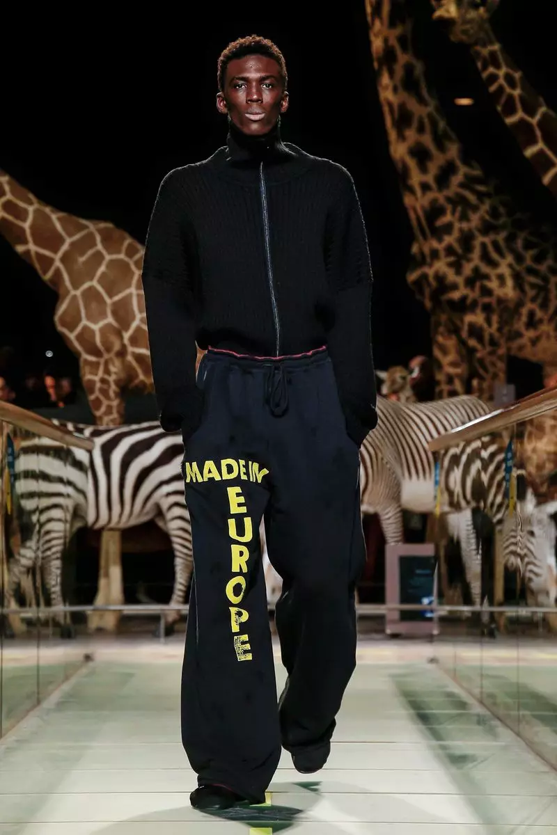 Vetements Giyime Hazır Sonbahar Kış 2019 Paris55